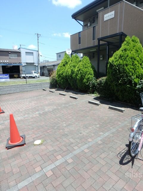 ハイツ・サーティワンの物件外観写真