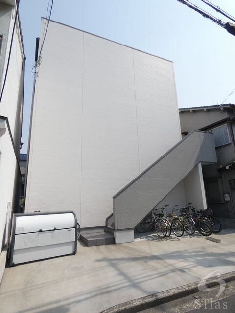 COLORの物件外観写真