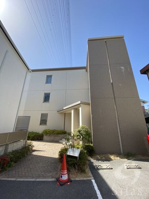 オリエンタルヴィラの物件外観写真