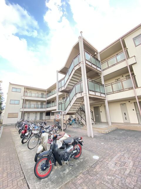 ウエストコートの物件外観写真