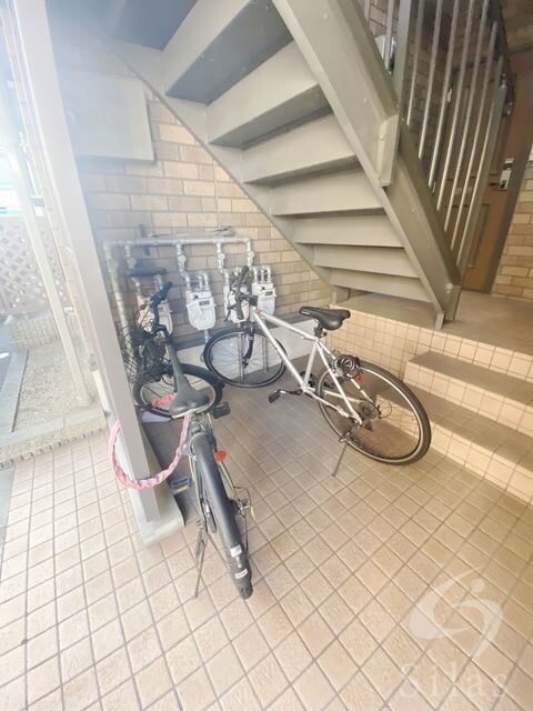 鳳駅 徒歩6分 2階の物件外観写真