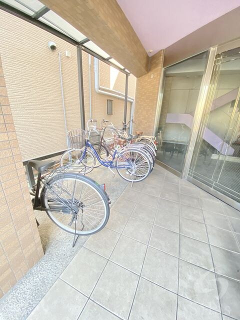 初芝駅 徒歩2分 2階の物件外観写真