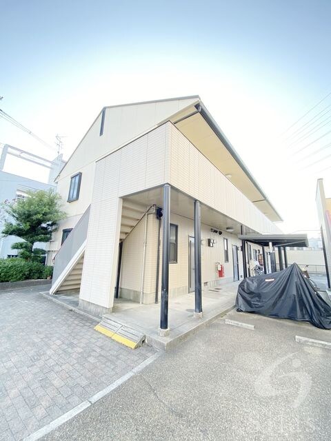 ハイツ・花のこみち　Ｂ棟の物件外観写真