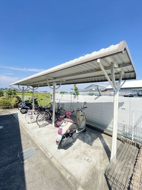 栂・美木多駅 徒歩12分 1階の物件外観写真