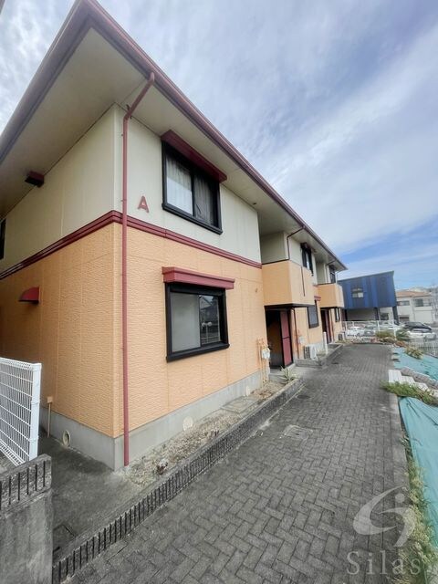 エセルディハイツA棟の物件外観写真