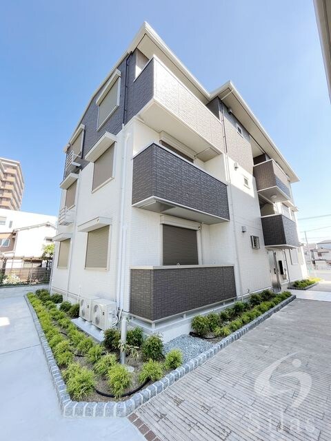 アビリ上野芝の物件外観写真