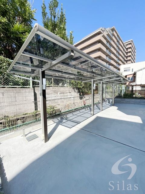 アビリ上野芝の物件外観写真