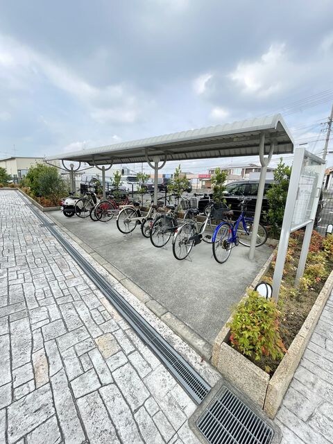 カーサ　イナバの物件外観写真