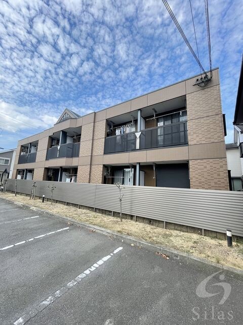 グレイシャスの物件外観写真