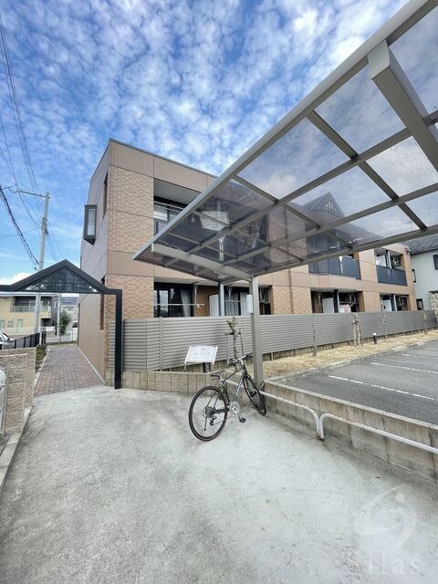 グレイシャスの物件外観写真