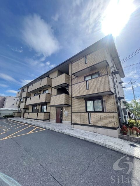 ファミーユ・Mの物件外観写真