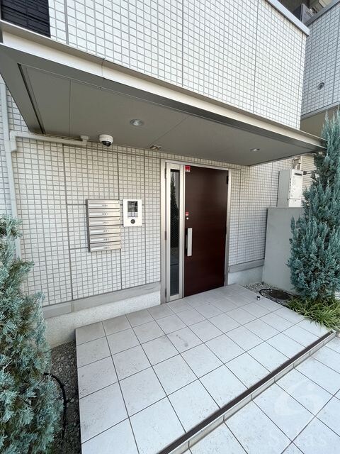 abcdマンション綾園の物件外観写真