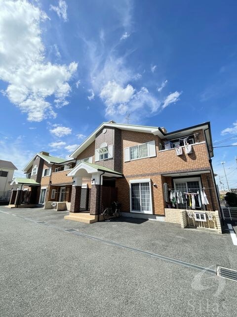 エン・フィールド大饗の物件外観写真