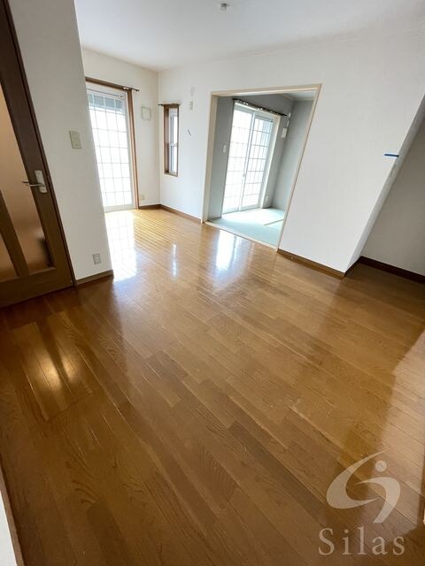 エン・フィールド大饗の物件内観写真