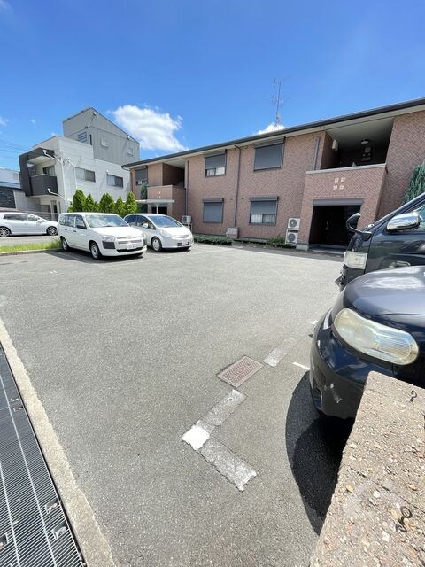 スカイフィールドの物件外観写真