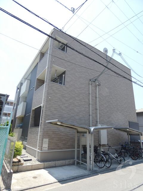 アロッジオ石津の物件外観写真