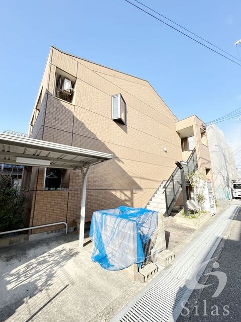 メゾン　ラ・フィーネの物件外観写真