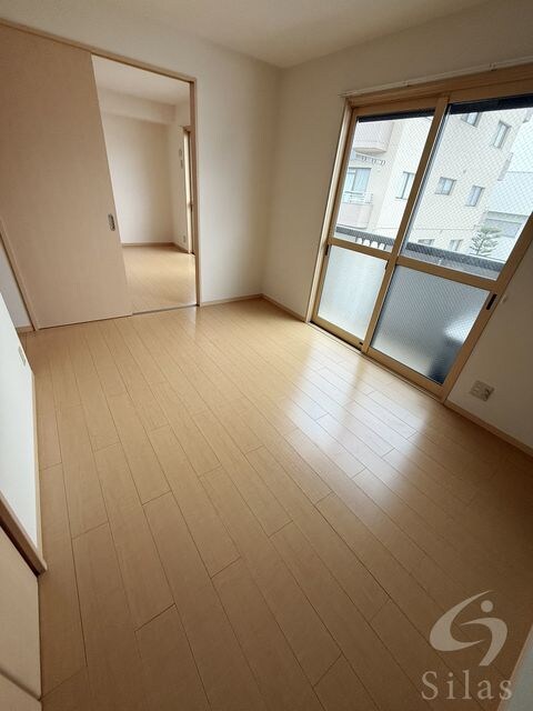 シャイニーパークの物件内観写真