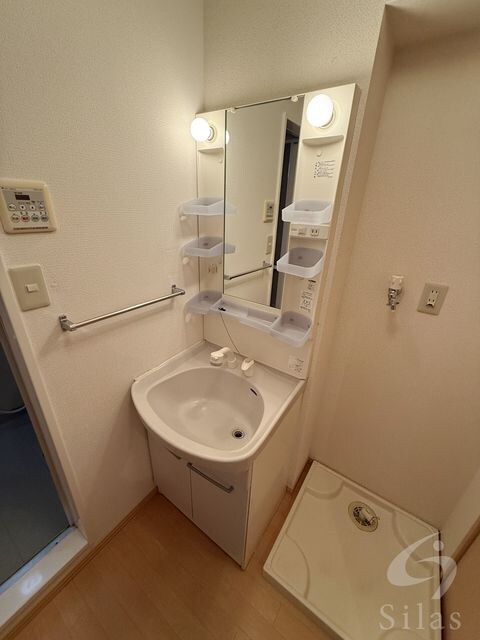 シャイニーパークの物件内観写真