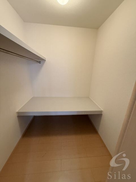 シャイニーパークの物件内観写真