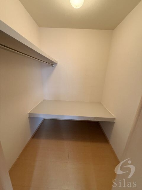 シャイニーパークの物件内観写真