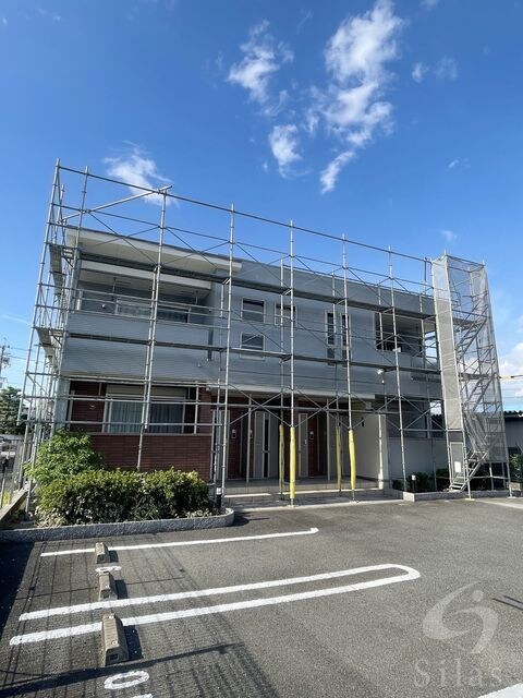 グランモデッサBの物件外観写真