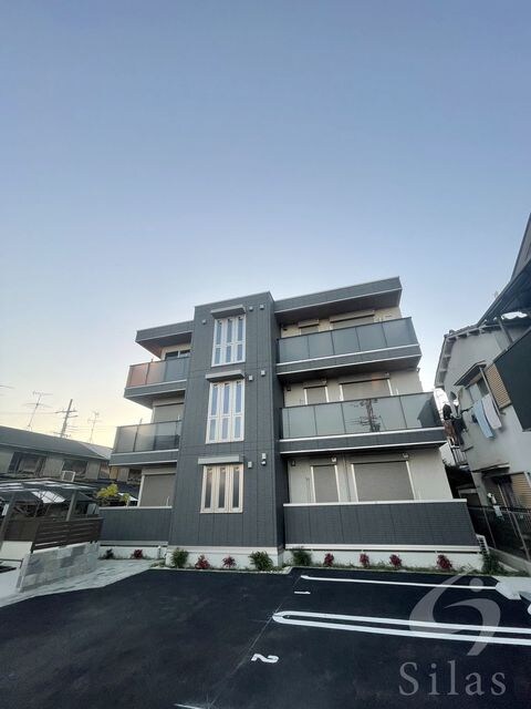 アーバンクロスの物件外観写真