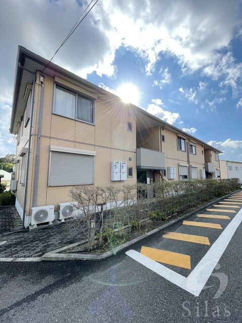 シャーメゾン光明池D棟の物件外観写真