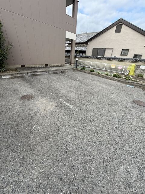 スカイヒルズ新道出の物件外観写真