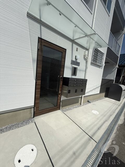 ロジェ泉佐野の物件外観写真