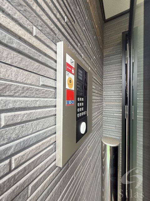 アイマコート　初芝の物件外観写真