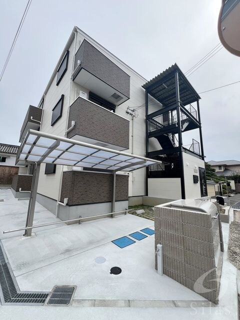 フェリーチェラテの物件外観写真