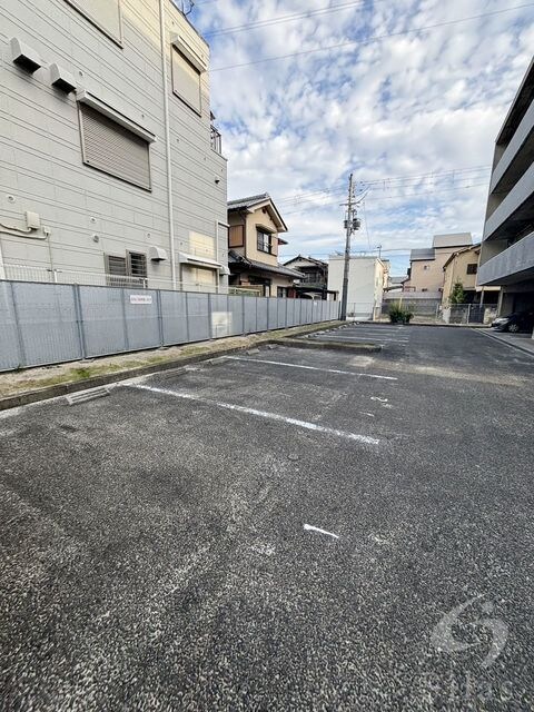 シャルル泉大津の物件外観写真