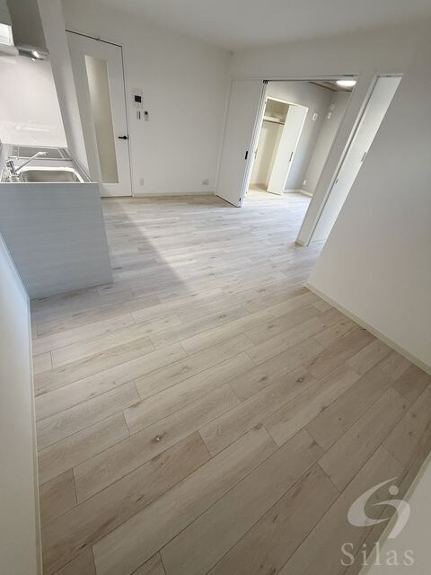 クリエオーレ初芝の物件内観写真