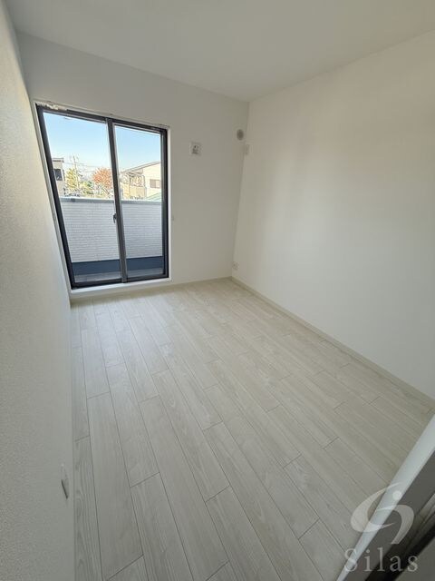 クリエオーレ初芝の物件内観写真