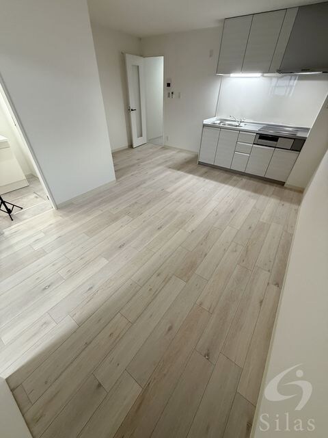 クリエオーレ初芝の物件内観写真