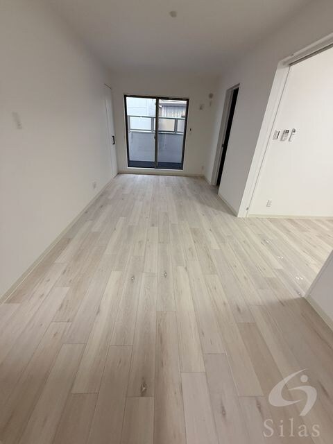 クリエオーレ初芝の物件内観写真