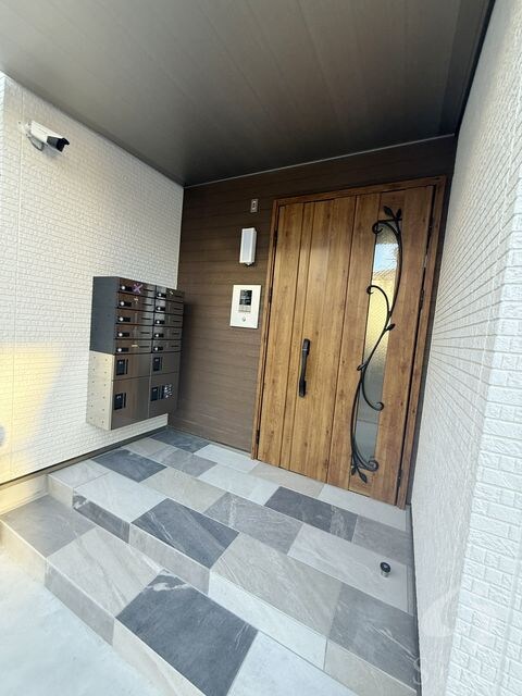 クリエオーレ初芝の物件外観写真