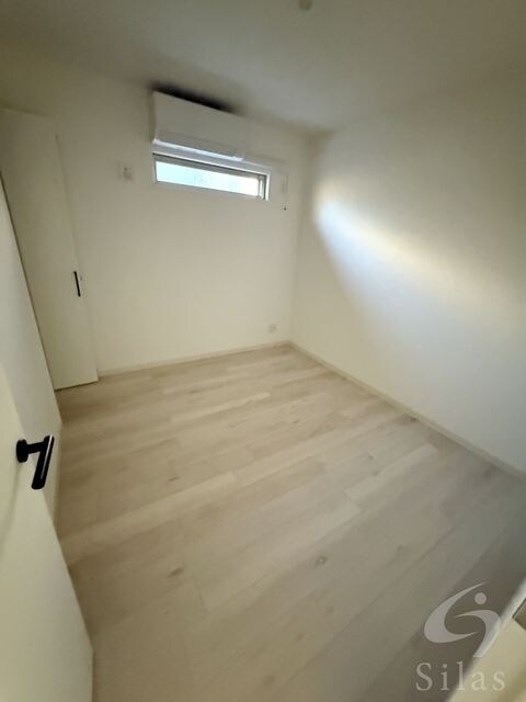 クリエオーレ初芝の物件内観写真