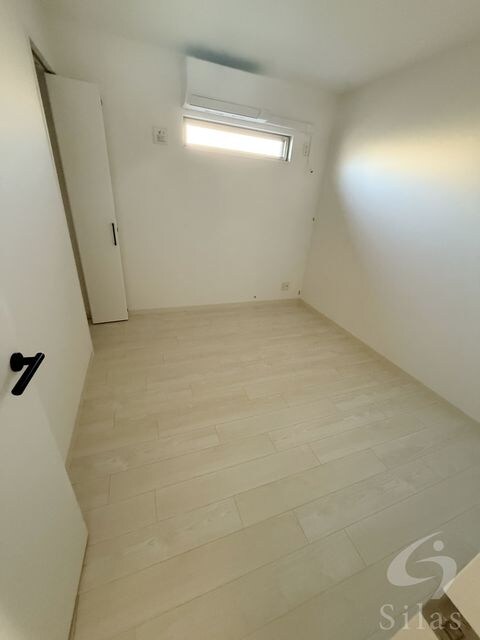 クリエオーレ初芝の物件内観写真