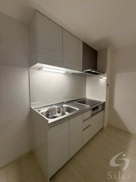 クリエオーレ初芝の物件内観写真