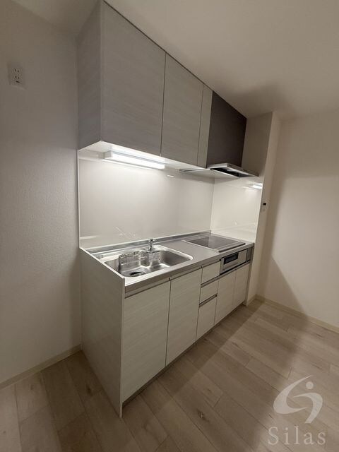 クリエオーレ初芝の物件内観写真