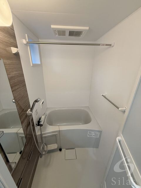 クリエオーレ初芝の物件内観写真