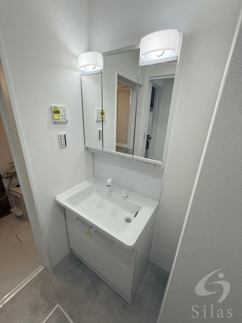 クリエオーレ初芝の物件内観写真