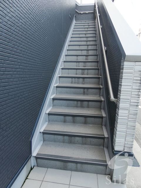 鳳駅 徒歩10分 2階の物件外観写真