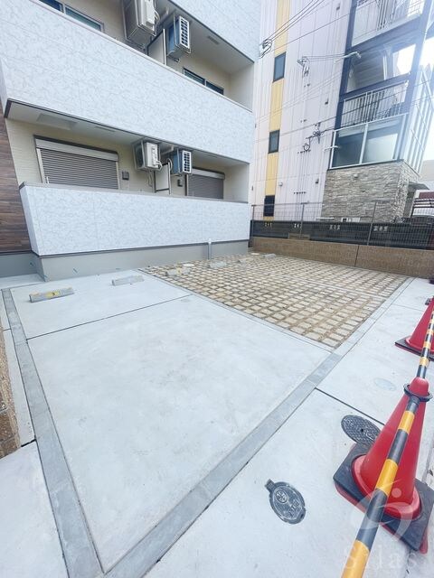 石津川駅 徒歩4分 1階の物件外観写真