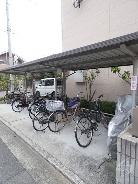 石津川駅 徒歩2分 1階の物件外観写真