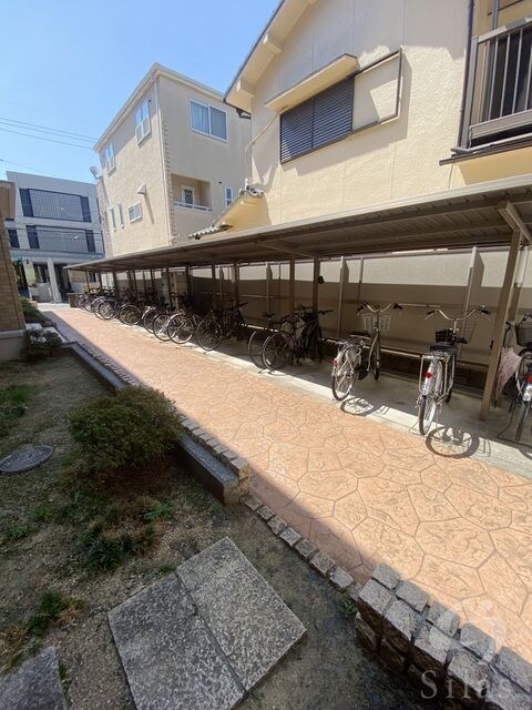 鳳駅 徒歩3分 1階の物件外観写真