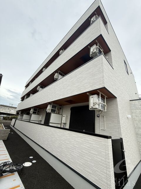 高石駅 徒歩3分 1階の物件外観写真