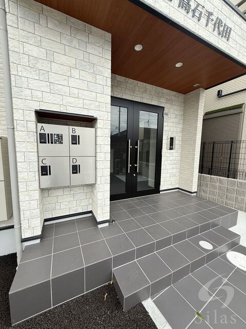 高石駅 徒歩3分 1階の物件外観写真